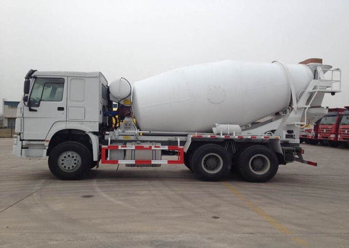 Moteur mobile du camion LHD 10CBM 290HP de ciment de mélangeur de SINOTRUK HOWO ZZ5257GJBM3841W