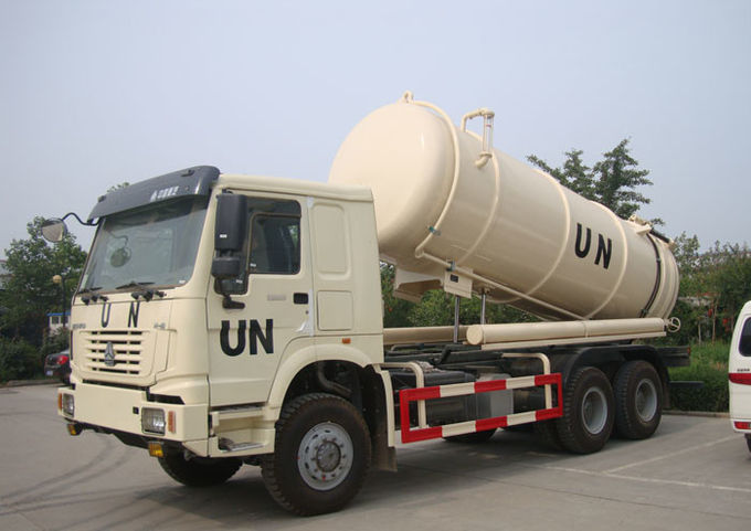 16CBM rassemblant le camion de nettoyage LHD 6X4 de fosse septique de pompe à vide de boue d'épuration