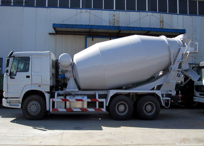 10CBM mélangeur concret monté par remorque, camion de pompe de mélangeur concret de roues de RHD 10