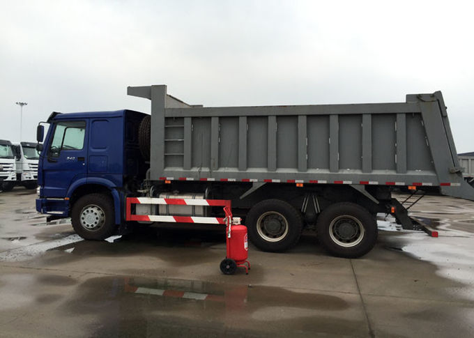 10 moteur de la capacité WD615.47 371HP de Tipper Dump Truck High Loading de roues