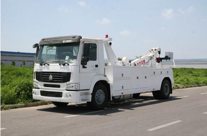 12 roues Tow Truck résistant, 30 Ton Emergency Tow Truck 336HP ZZ1317N4667C