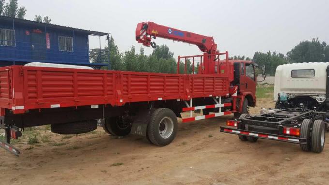 Prix télescopique de grue de boom de la grue monté par camion 10ton de Sinotruk HOWO 6X4 10t de marque de dessus de la Chine