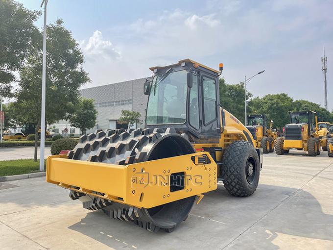 Conteneur de 3 weheels des axes 12 50 tonnes de Van Semi Trailer résistant 1
