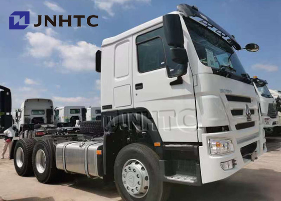 371HP Sinotruk Howo 6x4 25 tonnes de camion diesel de tracteur avec la tête de remorque