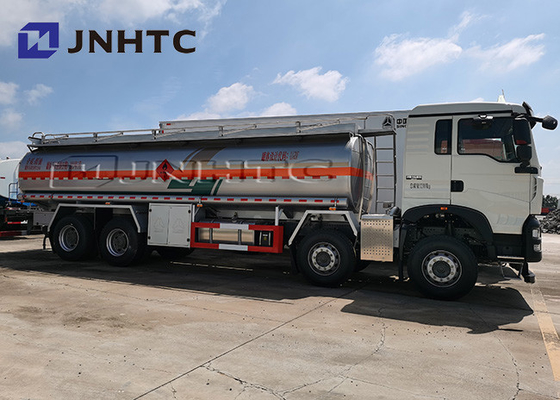 Capacité de camions de réservoir de mazout de Sinotruk HOWO 8X4 25000 litres