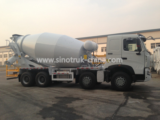 couleur de camion de mélangeur concret d'axe de 371hp 8×4 4 facultative avec le bateau-citerne de 16 CBM
