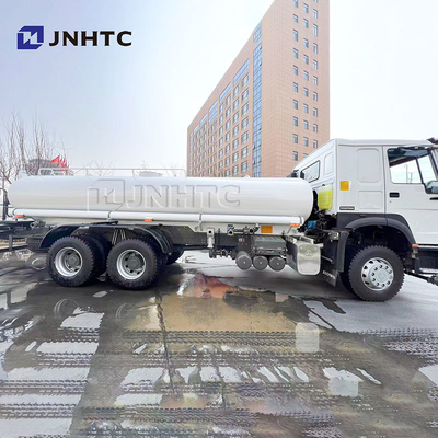 Prix bon marché Camion-citerne pour les éclaboussures HOWO Camions-citernes pour l'eau 6X4 400HP Pour l'eau potable
