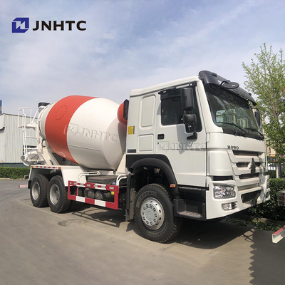 SINOTRUK HOWO Camion de mélange de béton 10m3 Capacité Camion de mélange de ciment Camion de mélange de béton monté À vendre