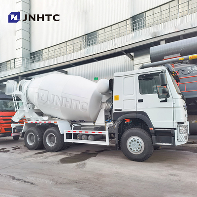 SINOTRUK HOWO Camion de mélange de béton 6X4 336HP 10m3 Capacité Camion de mélange de ciment Camion de mélange de béton monté À vendre