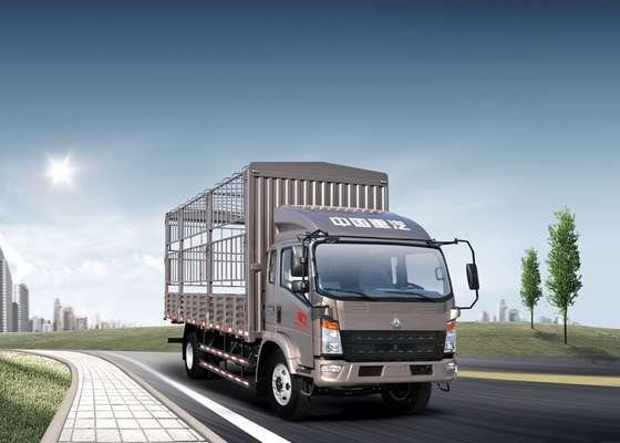 Le message publicitaire de faible puissance de HOWO 4*2 116HP troque 12 tonnes de charge ISUZE comme