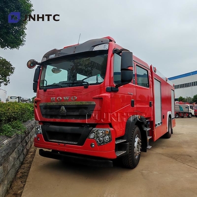HOWO camion de pompiers 12000L 6 x 4 camion de sauvetage de lutte contre les incendies à l'eau et en mousse