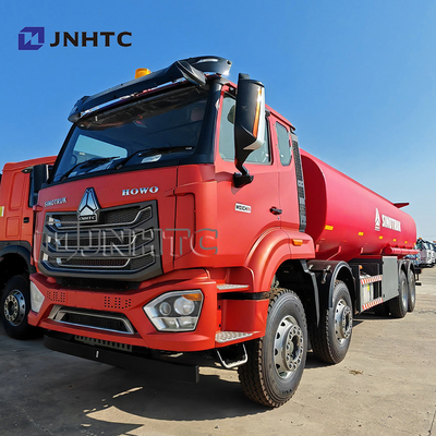 Howo NX Camions pétroliers 8X4 400HP 30000 litres Camions pétroliers transport de carburant
