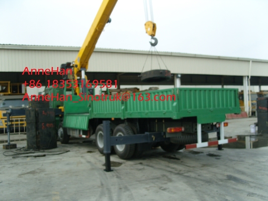 10,5 tonnes hydraulique de levage maximum SQ5ZK3Q de grue montée par camion de moment de T.M 5