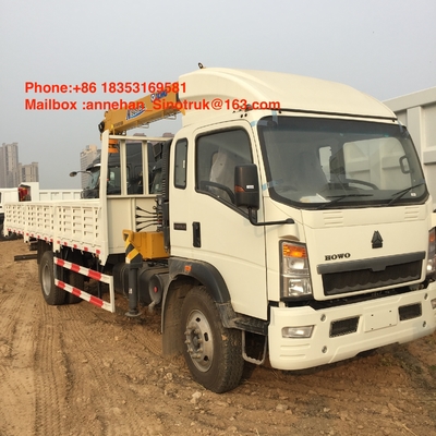 la grue de bâti du camion 5T de Sinotruk Howo avec la grue 4x2 6 de Xcmg roule avec la boîte de la cargaison 10T