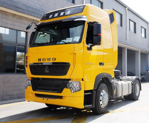 Camion de roue d'entraînement du tracteur 4*2 de moteur de Howo de cabine de l'euro 2 HW 76