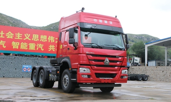 Camion rouge 10 Wheeler Tractor Truck de moteur de Sinotruk Howo 6x4 semi