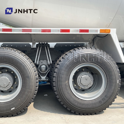 10 véhicule 371hp EURO2 de mélangeur de ciment de Sinotruk HOWO de roues