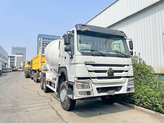 10 camion de mélangeur concret de Sinotruk HOWO 9m3 de roues
