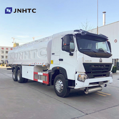 Camion-citerne aspirateur de carburant de roue de Sinotruk Howo A7 6x4 10 avec 371hp le moteur de l'euro 2