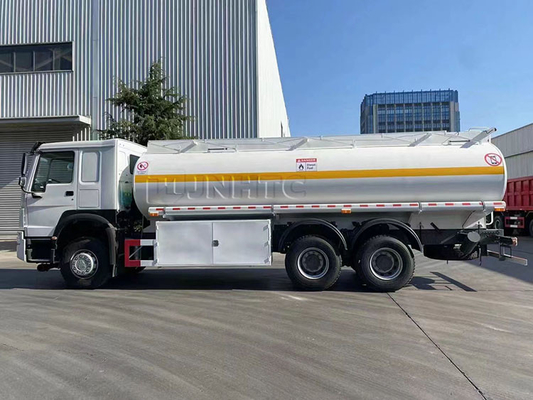 entraînement du camion-citerne aspirateur de 6x4 20000L Sinotruk Howo 371hp LHD