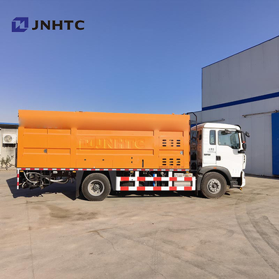 Camion intelligent 4x2 de pulvérisateur d'asphalte de HOWO A7 H5 8cbm conduit
