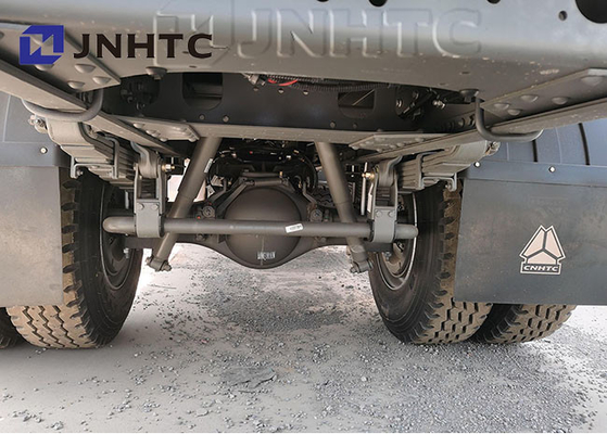 SINOTRUCK Howo 4x2 a frigorifié des camions pour la viande 266hp