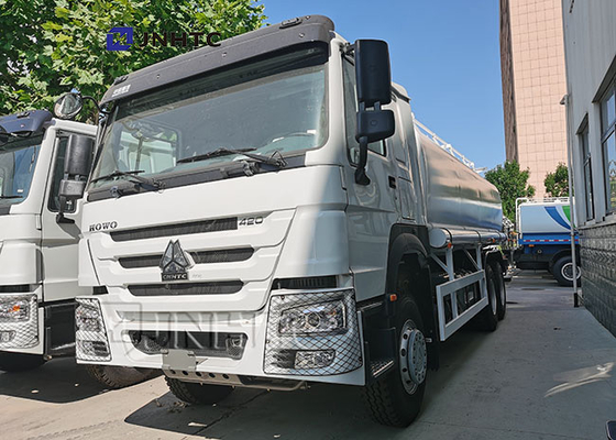 réservoir de l'eau 20m3 arrosant le camion Sinotruk Howo 6x4