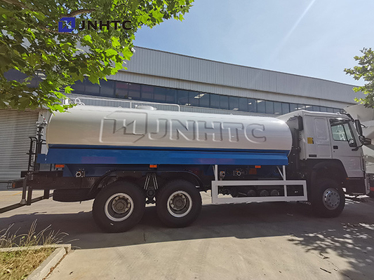 Sinotruk Howo 6x4 arrosant le camion de réservoir d'eau 351 - 450hp