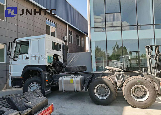 6x4 camion de tracteur de Howo de roues du moteur 10 420 puissances en chevaux