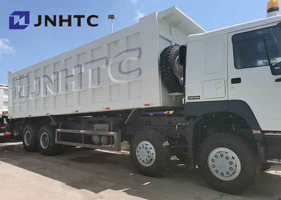 Sinotruk 30 tonnes à benne basculante de camion de rouleur de Howo 8x4 12