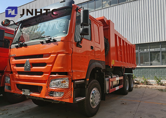Camion à benne basculante orange d'Off Road 20 CBM Sinotruck HOWO 6x4