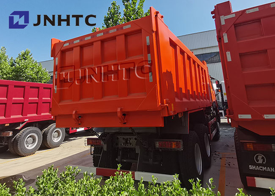 Camion à benne basculante orange d'Off Road 20 CBM Sinotruck HOWO 6x4