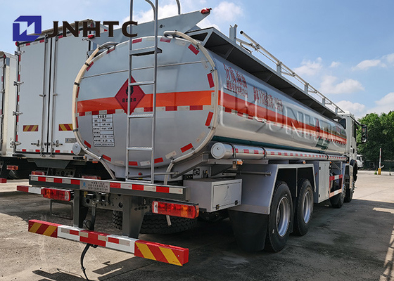 Capacité de camions de réservoir de mazout de Sinotruk HOWO 8X4 25000 litres