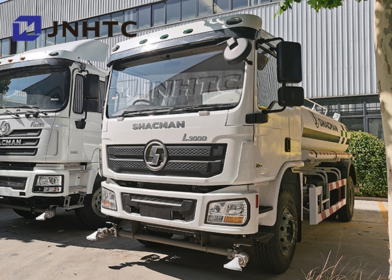 L'arroseuse de Shacman L3000 troque 6x4 volume de 8000 litres