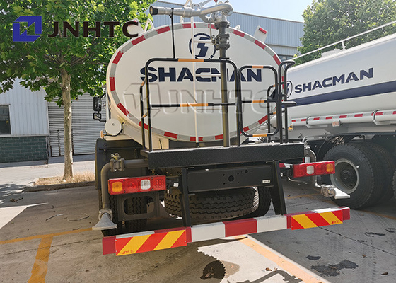 L'arroseuse de Shacman L3000 troque 6x4 volume de 8000 litres
