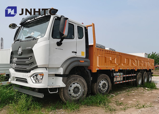 Camions arrières plats de Sinotruk 8x4 Hohan 31tons Lhd avec l'axe de levage