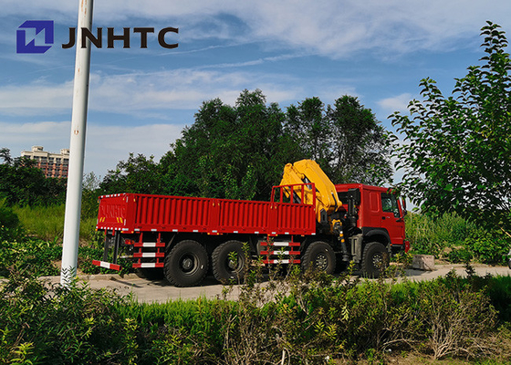 Sinotruck Howo 8x8 tout le camion de cargaison d'entraînement de roue avec des grues de 30t 13t