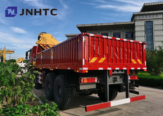 Sinotruck Howo 8x8 tout le camion de cargaison d'entraînement de roue avec des grues de 30t 13t