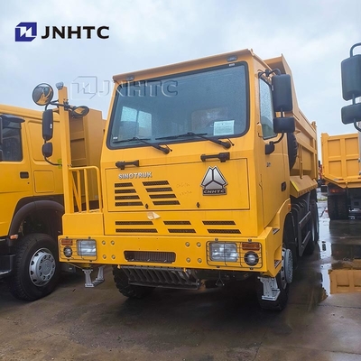 Sinotruck Dump Truck Mining Tipper 10 roues 50 tonnes de charbon vers la RDC