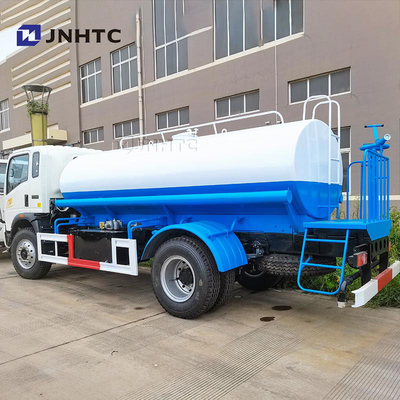 5 000 L de réservoir Sinotruk Howo Légère de réservoir d'eau camion 6 roues 5 Cbms