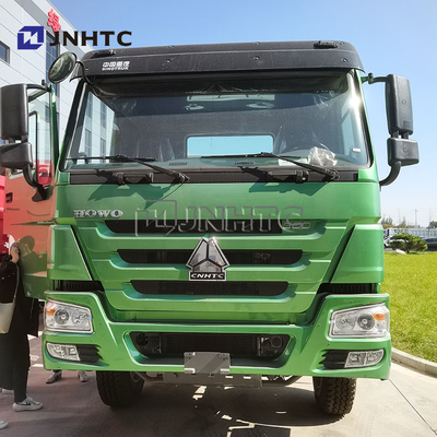 Poids léger à la main gauche Howo Cargo Truck 4x2 6 roues 300 ch