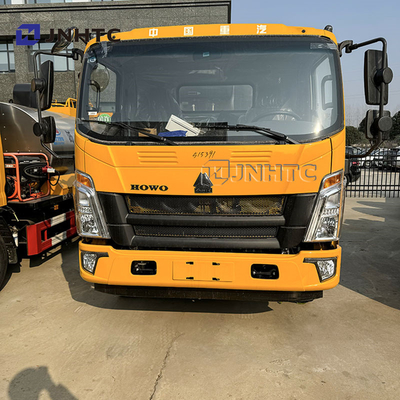 Chine Vente à chaud Howo 4 Cbms Route Distributeur intelligent d'asphalte camions Nouveau pulvérisateur de bitume Distributeur d'asphalte camions