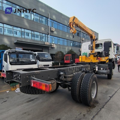Camion lourd HOWO Camion diesel 4x4 6 roues Chassis avec grue de haute qualité