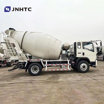 Nouveau HOWO Mini Béton Mixer Truck avec couleur blanche 4X2 4cbm 6 roues de haute qualité