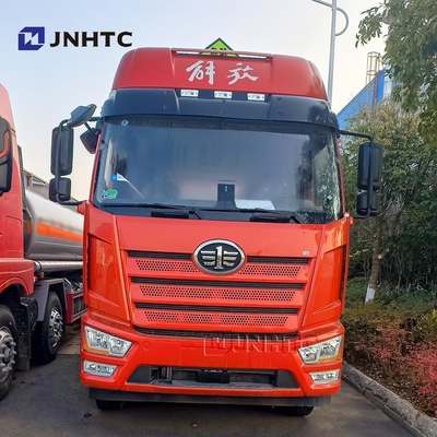 Nouveau FAW J6L 350HP 8X4 28000L 35000L 30000lL camion réservoir de carburant de haute qualité