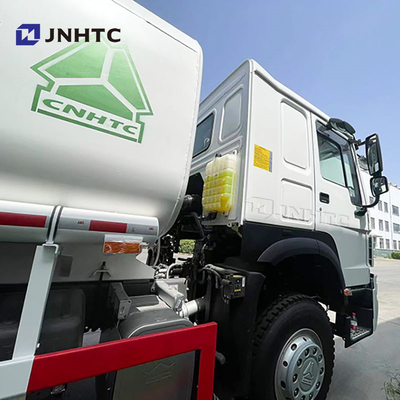 Nouveau camion-citerne à pétrole Howo 6x4 400 ch Capacité 12 roues camion-citerne à carburant à vendre