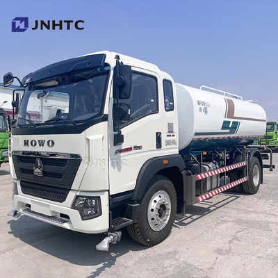 Vente à chaud Sinotruk HOWO 6X4 320-450HP 20m3 réservoir à eau booster Sprinkler réservoir camion