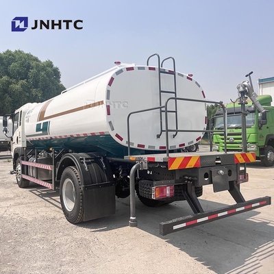 Vente à chaud Sinotruk HOWO 6X4 320-450HP 20m3 réservoir à eau booster Sprinkler réservoir camion