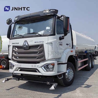 Sinotruk HOWO 20000 Litre 6x4 10 roues 6x4 Capacité de conduite 20 mètres cubes