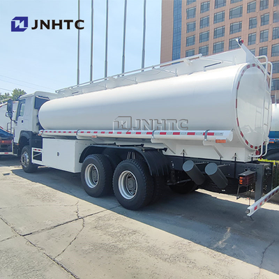 Prix d'usine Sino Howo 6x4 8x4 20 Cbm pétrole réservoir de carburant camion de transport de carburant réservoir de camion à vendre